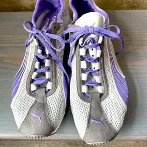 Women’s Puma Tennis Shoes